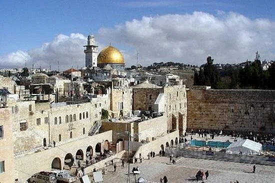 Pilgrims queuing at the Church of the Holy Sepulchre on a half day Jerusalem Old City tour