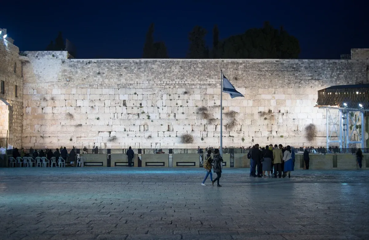 Western Wall plaza at night during a Shabbat Jerusalem Old City tour